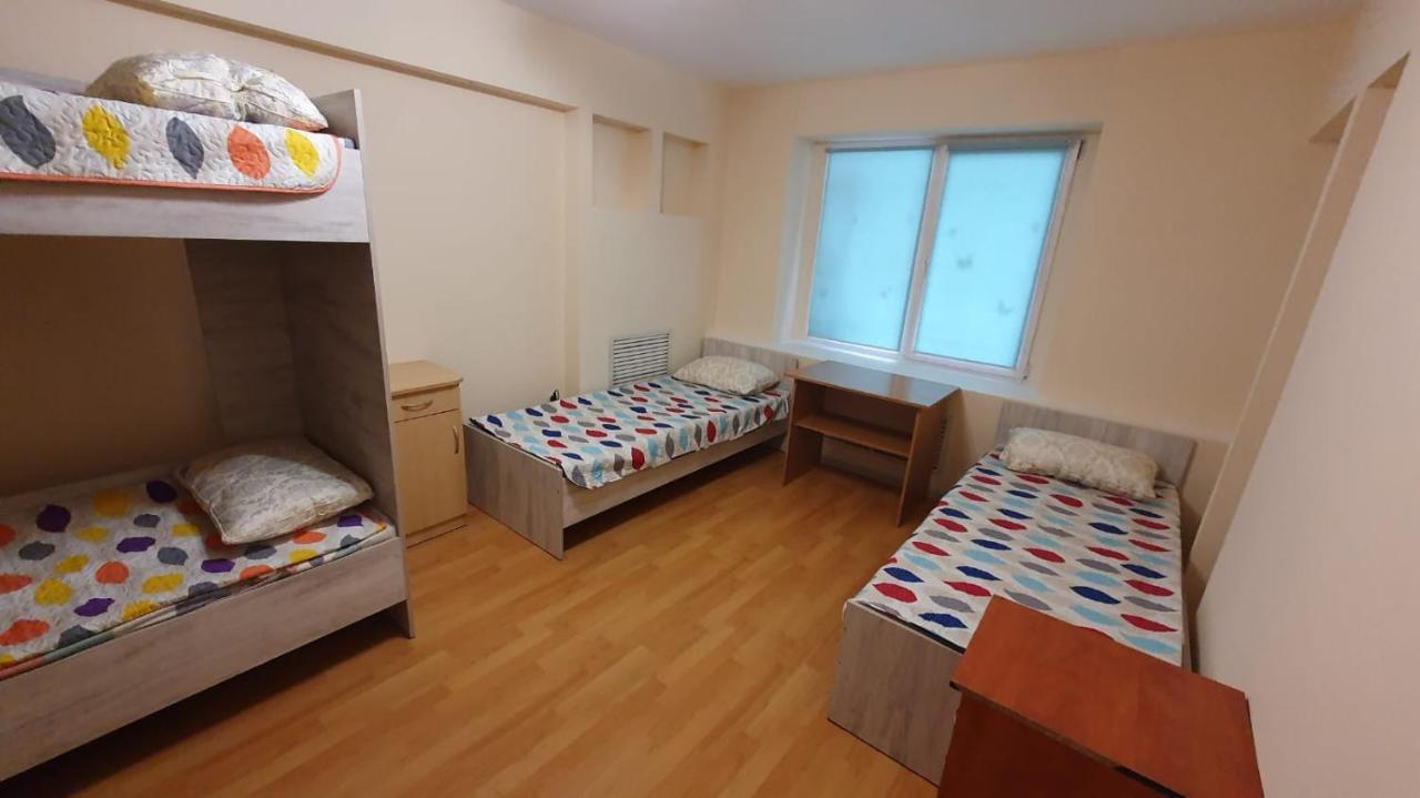 Family Hostel Almaty Eksteriør billede